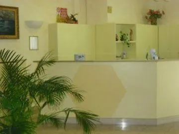 Casa Per Ferie Il Gabbiano Hotel *